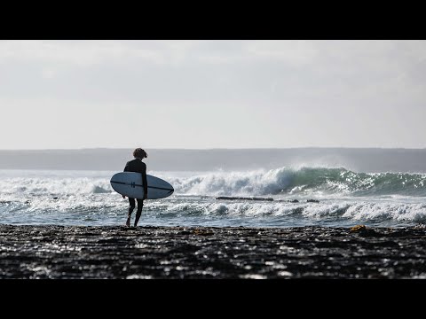 Watch Craig Anderson ebb and flow on the Mid Length Glider