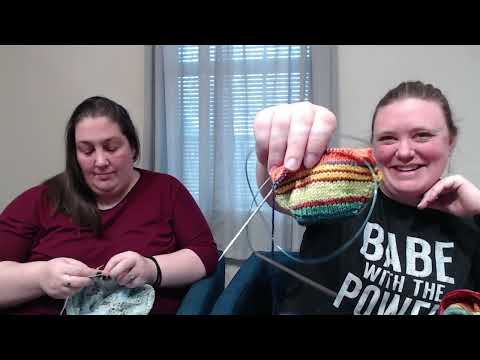 TheKnitGirllls Ep568 - Far Side of Forty