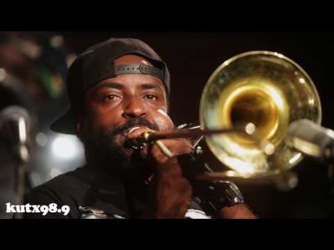 Hot 8 Brass Band - Keepin' It Funky