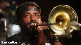 Hot 8 Brass Band - Keepin' It Funky