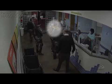 Torcedor do Brasil de Pelotas, segue internado em hospital de Porto Alegre