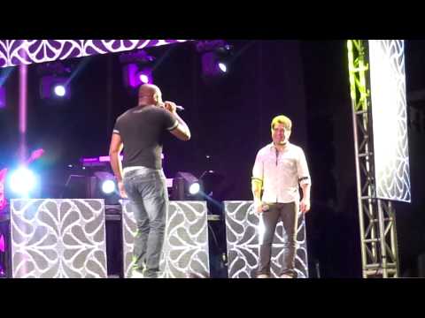 ceceu bahia cantando com Daniel