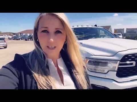 2022 Ram 2500 Big Horn 4x4 Crew Cab 6'4" Box in Bright White for sale at Kitchener Chrysler Dodge Jeep Ram in Kitchener, ON