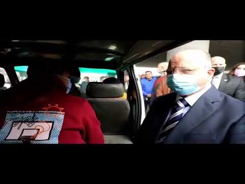 محافظ القاهرة بموقف عبد المنعم رياض لمتابعة إلتزام السائقين بعدم رفع تعريفة الركوب