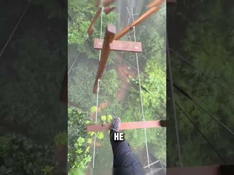 Mann riskiert alles, indem er eine instabile Brücke überquert, um 10.000 zu erhalten