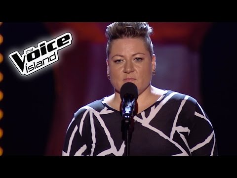 Hrafnhildur Ýr Víglundsdóttir - Foolish Games | The Voice Iceland 2016 | The Blind Auditions