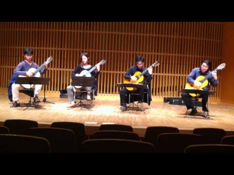 De vuelta y media by Maximo Barbieri