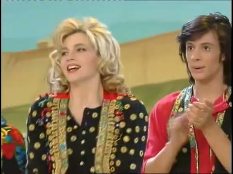 Lorella Cuccarini - Voci - Sigla TV (Buona Domenica 1992) - (HD)