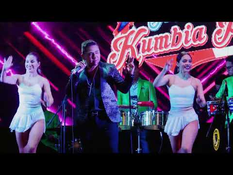 EL CHOLO MACHO Y KUMBIA PERÚ - SILBIDO DE AMOR (CONCIERTO EL GUARAPO)