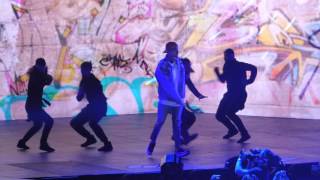 HD Chris Brown - INTRO + FINE BY ME [PARIS BERCY] One Hell of a Night Tour 2016