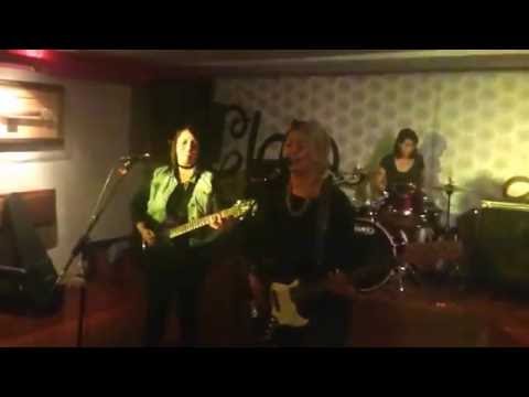The Pinkers - Canción de amor #1 (En vivo)