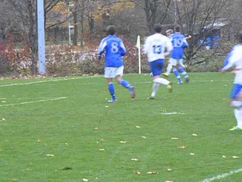 14.Spieltag: GSV Dürnau gegen 1.FC Eislingen (Ergebnis 1:5) -Missglückte Flanke Marco Frank-
