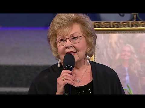 BILL & GLORIA WITH GAITHER VOCAL BAND AT MYLON LEFEVRE MEMORIAL