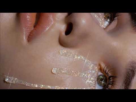 Leyla Blue, Baby Tate, Rei Ami - Hot One (Legendado/Tradução)