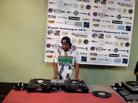DJ NINO Campeão do (4 x 4) Batidas & Scratch ( SP ) 2010