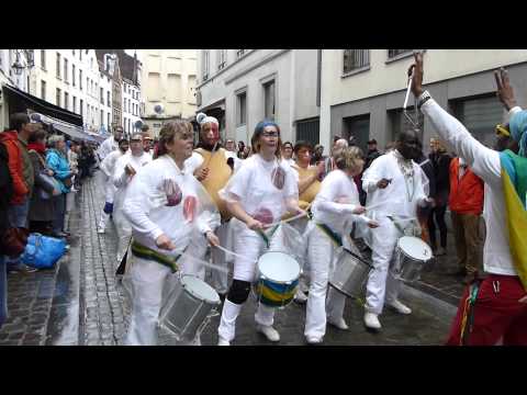 pourquoi la zinneke parade