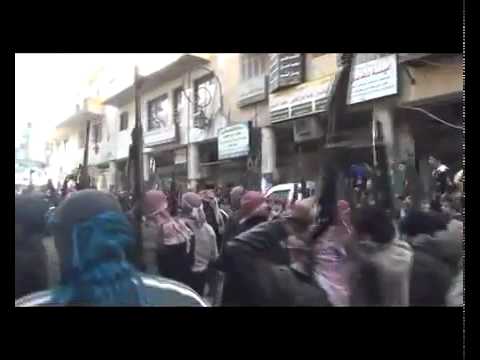 مظاهرة بمشاركة الجيش الحر في مدينة إدلب في جمعة "روسيا تقتل أطفالنا"