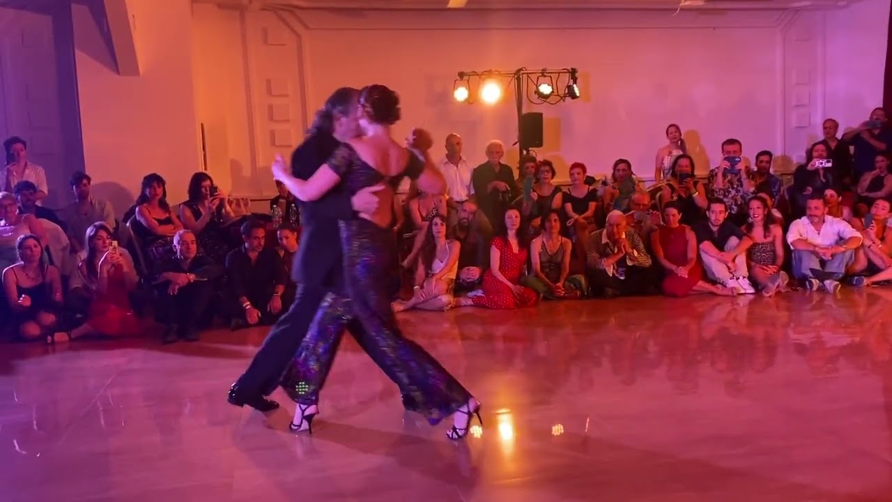 Video thumbnail for Gustavo Naveira y Giselle Anne - "Fueron Tres Años" - Hèctor Varela