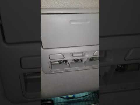 Как снять плафон головного освещения l200