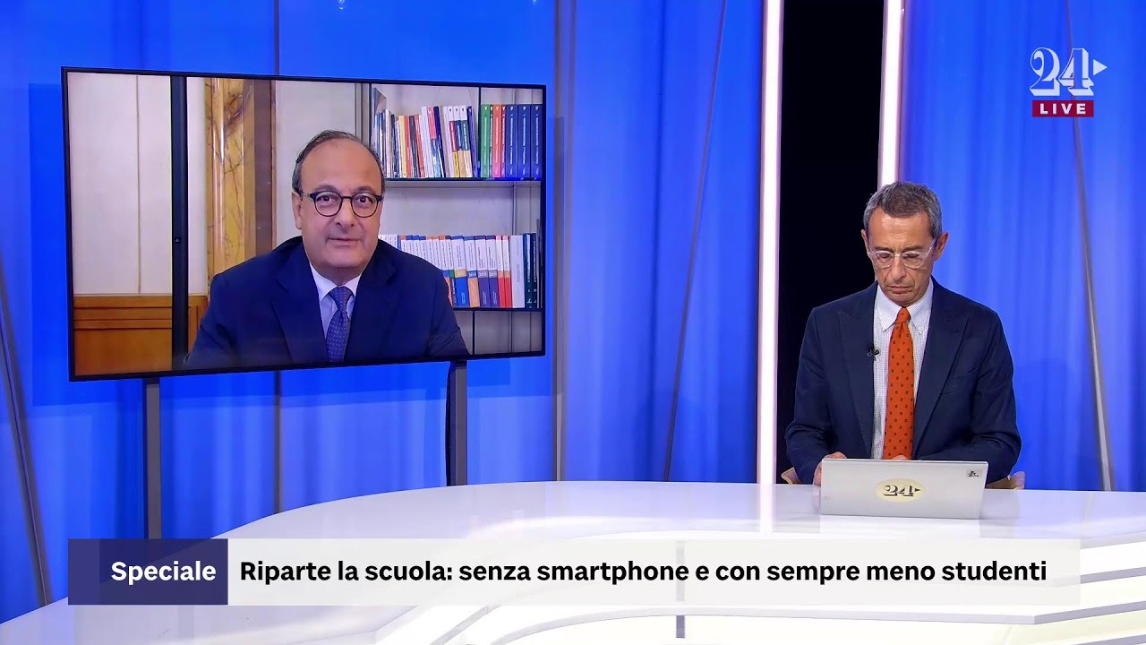 Riparte la scuola: senza smartphone e con sempre meno studenti