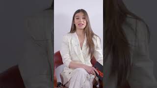 John Cena makes Hailee Steinfeld crack up 🤭