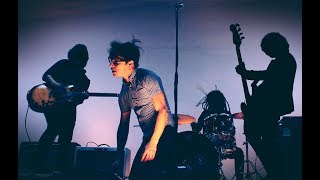 Royalvalet - En Pedazos