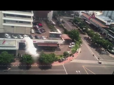 Saat-saat terjadi serangan bom di Jalan Thamrin, Jakarta