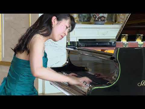 Yukino HAYASHI plays CHOPIN in Royal Łazienki Park, Warsaw 2021