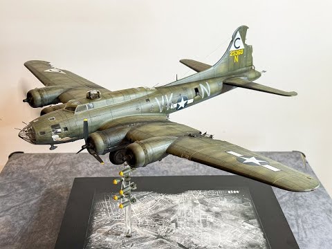HK Models Flak Damaged B-17 Flying Fortress