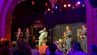 Lee Fields &amp; The Expressions "Standing By Your Side" McMenamins Elks Temple - Tacoma, WA