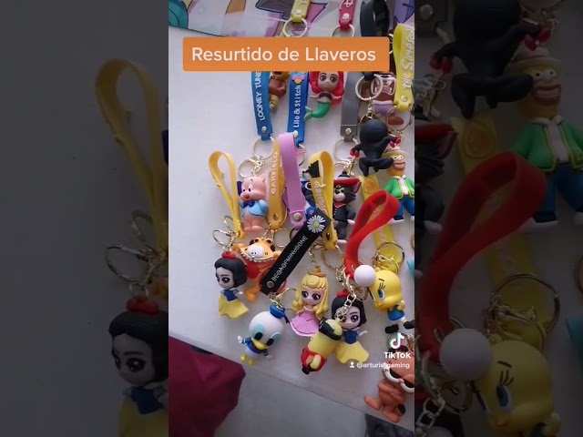 Vídeo relacionado con ZXTGBQ Juego De 10 Llaveros Y Distintivos De Anime Para Fans, Llavero De Equipo De Estudiantes, DecoracióN De Mochila, Llaveros TemáTicos, Regalo Para Novios, Casa, San ValentíN Y Aniversario
