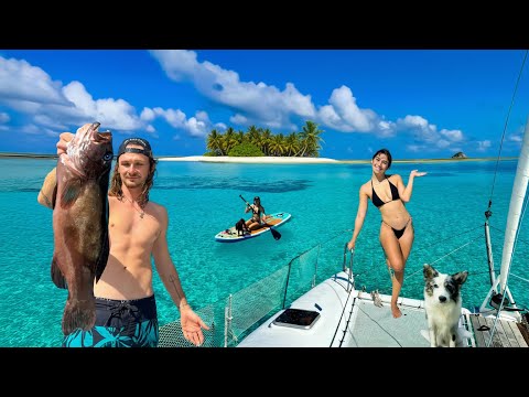 Remote living at sea 🌊⛵️ (Young Boat Life)