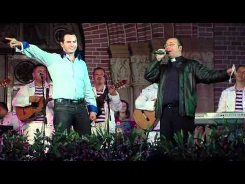 Johny Rivera a dúo con el Padre Aicardo