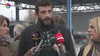 ΑΓΡΟΤΕΣ ΑΠΟ ΤΟ ΜΠΛΟΚΟ ΝΙΚΑΙΑΣ ΣΗΚΩΣΑΝ ΤΙΣ ΜΠΑΡΕΣ ΣΤΑ ΔΙΟΔΙΑ ΜΑΚΡΥΧΩΡΙΟΥ 20 12 2025