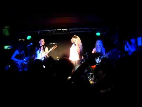 The Sex Pissed Dolls Cousin Called Kevin