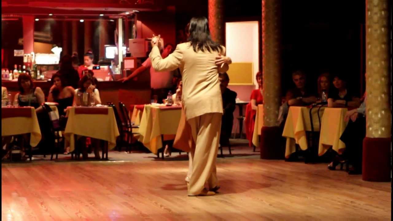 Nany Peralta y Rebecca O'Laoire (Club Gricel) 3er tema