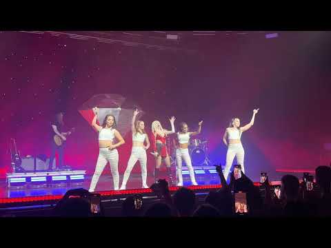 Ava Max - The Motto (Tiësto cover) [Live @ Fabrique Milano 15-05-2023]