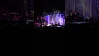 Idina Menzel singing Everybody Knows 4/7/17