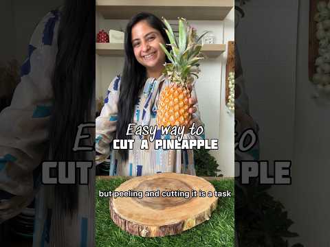 Isn’t this super easy to cut pineapple like this ?