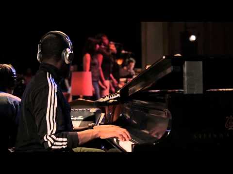 Snarky Puppy feat Magda Giannikou - Ase Me Na Bo (Family Dinner - Volume 1)