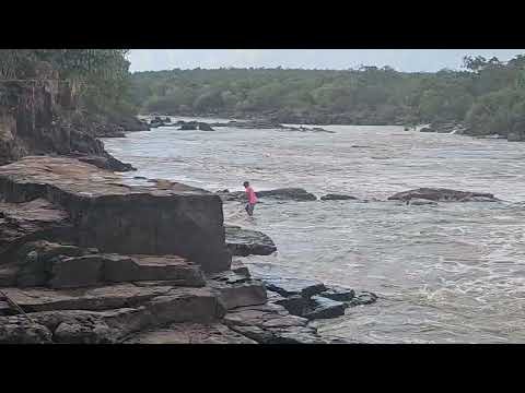 CHUVA E PESCARIA NA CACHOEIRA DO URUBU ESPERANTINA PIAUÍ 