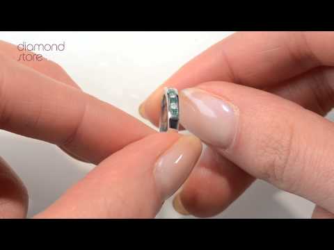 E3759 - Glorious Emerald 0.15ct And Diamond 9K White Gold Ring