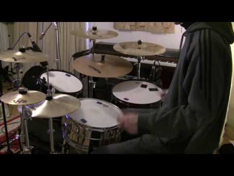 John Blackwell Lick - Drum Licks - The Drum Ninja (Free Drum Lesson)