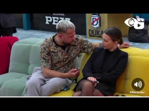 Kiara:Luizit Nuk ma vare fare :luizi e puth pa pushin