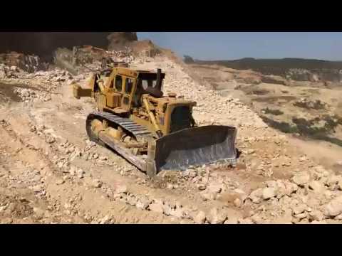 HOW NOT TO OPERATE D9 DOZER!!! (LEAST PRODUCTIVE)