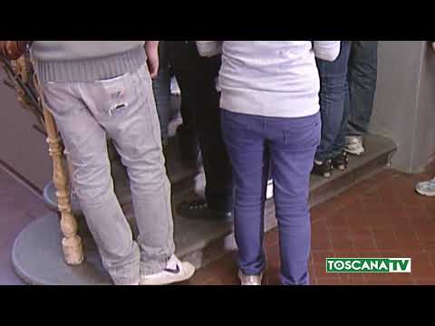 2018-10-23 SIENA - SGOMINATA BABY GANG MINACCE PER AVERE SOLDI