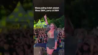 Download lagu DJ BERLiN BINTANG HUT SMA NEGERI 2 SEMARAPURA mp3