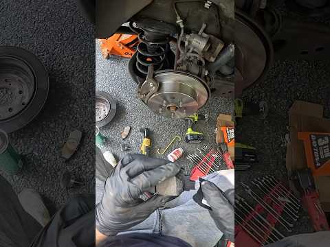 2016 Highlander Front & Back Brake Pad/Rotor Replacement, Part 1 #toyotahighlander #mechanic