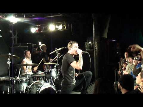 Hail The Villain - Runaway @ The Machine Shop 12/15/2010