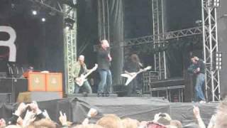 Corey Taylor's dance to Idle Hands with Stone Sour @ SRF2010